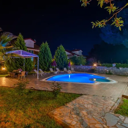 Infinity Olympia فيلة